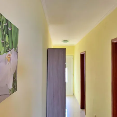 1 By Interhome * Šilo